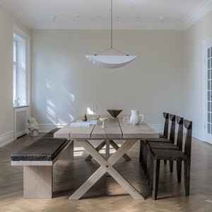 Gillelejebordet - Egetræs plankebord - Rustikt Snedker Spisebord - Hvid olie - Lige kant
