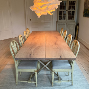 Egetræs plankebord - Feinschmecker Spisebord - Hvid olie - Naturkant